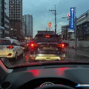 What you should and shouldn't do when driving in heavy rain image