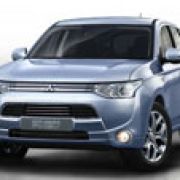 Mitsubishi Outlander PHEV to debut in Paris image