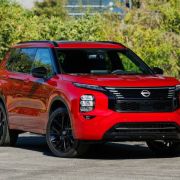 2026 Nissan Rogue PHEV goes twinning with Mitsubishi Outlander image