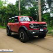 Fire sale: Ford dealers slash more than PHP 1M off Bronco price tag image