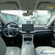China to require new cars to have more physical controls; less touchscreen reliance image