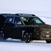 SPIED: 2027 Hyundai Santa Fe facelift to get EREV version? image