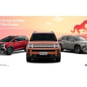 Hyundai offers Santa Fe Calligraphy with PHP 450K cash discount this March image
