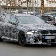 SPIED: Refreshed BMW M5 Touring spotted inside & out image