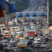 DOTr in talks with toll operators for discounted rates for bus, trucks image