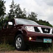2008 Nissan Frontier Navara 4x2 image