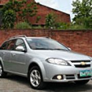 2008 Chevrolet Optra LS wagon image