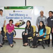 Honda supports eco-driving seminars for public-utility vehicle drivers image