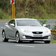 2009 Hyundai Genesis Coupe image