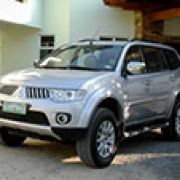 2009 Mitsubishi Montero Sport GLS SE image