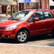 2010 Suzuki SX4 Crossover image