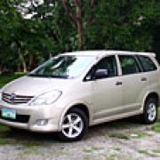 2010 Toyota Innova SR image