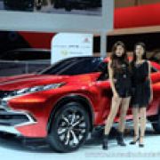 Performance goes green at the 2013 Tokyo Motor Show image