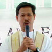 CBCP urges government to exempt priests from number coding image