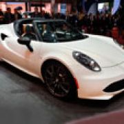 Geneva 2014: Alfa Romeo 4C Spider prototype makes world debut image