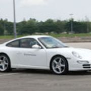 NHTSA concludes investigation on Porsche 911 coolant leaks image