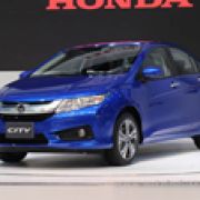 Sizing up the 2014 Honda City image