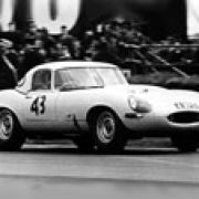 Jaguar to build classic E-Types again image