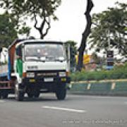 MMDA initiates Last Mile route project to exempt port trucks image