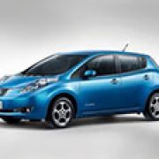Dongfeng Nissan releases the Venucia e30 electric vehicle in China image