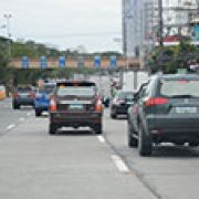 MMDA opens counterflow lanes in Katipunan image