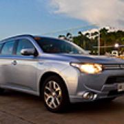 Guess how much Mitsubishi PH would sell the Outlander PHEV for? image