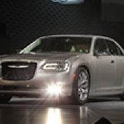 Los Angeles 2014: Updated Chrysler 300 for 2015 revealed image
