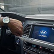 CES 2015: Hyundai introduces the Blue Link smartwatch app image