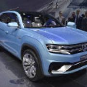 NAIAS 2015: Volkswagen Cross Coupe GTE concept goes official image