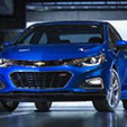 Chevrolet introduces larger, lighter 2016 Cruze image