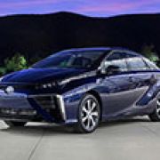 2016 Toyota Mirai can go 502km on a single tank image