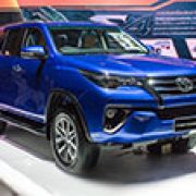 Sizing up the 2016 Toyota Fortuner image
