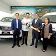 Nissan PH donates vehicle fleet to Habitat for Humanity Philippines image