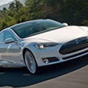 Tesla Model 3 to debut on March 2016, CEO says image