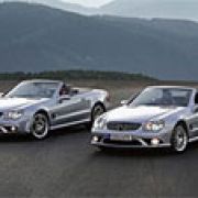 Mercedes-Benz launches new SL Class roadster image