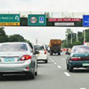 MMDA traffic enforcer sacked for extort attempt caught on video image