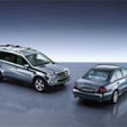 Mercedes-Benz debuts GL-Class, E 320 BLUETEC at NAIAS 2006 image