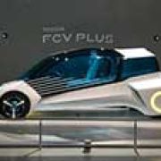 Tokyo 2015: Toyota extends hydrogen portfolio with FCV Plus concept image