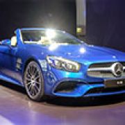 Los Angeles 2015: Mercedes-Benz reveals refreshed SL image