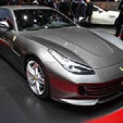 Geneva 2016: Ferrari GTC4 Lusso unveiled image