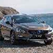 2016 Volvo V60 Cross Country makes Philippine debut image