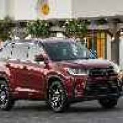 Toyota Highlander gets a refresh for 2017 image