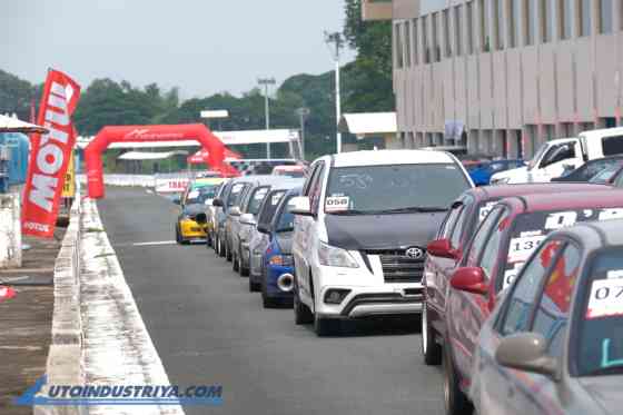 Tear up the track at the 2023 Motul Race Wars this December image