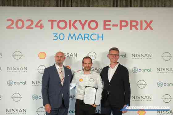 Nissan reinforces commitment to race in Formula E image