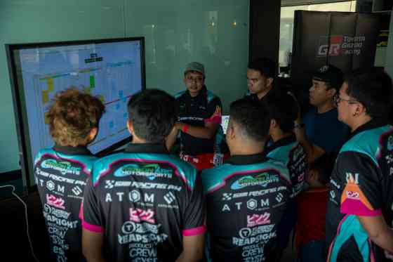 Race Diary: The trials, pain, and joy of finishing a 12 hour endurance race image