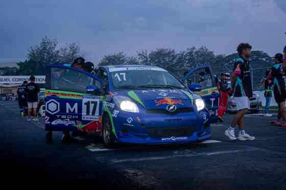 Race Diary: The trials, pain, and joy of finishing a 12 hour endurance race image