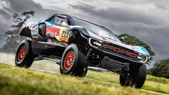 Ford Raptor T1+ is Blue Oval&rsquo;s V8-powered Dakar racer image