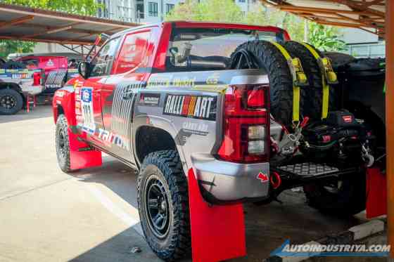 Why 2024 Mitsubishi Triton AXCR use coil springs instead of rear leaf springs image