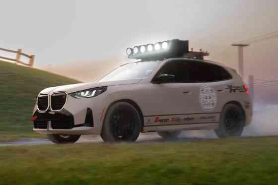 This modified BMW X3 M50 is ready to take on 2,400 km rally image