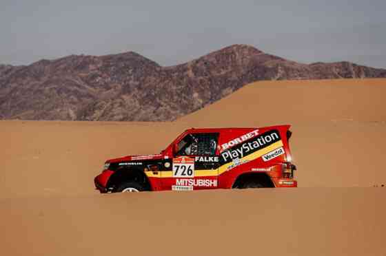 Mitsubishi Pajero Evolution still treats Dakar as home after 25 years image